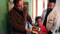 Şemdinli'de şehit ve gazi çocuklarına tablet hediyesi - HAKKARİ