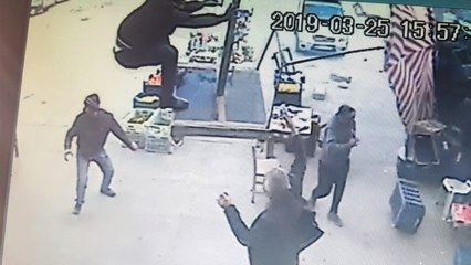 Şemsiyeyi Tutmak İsterken 'Uçtu'