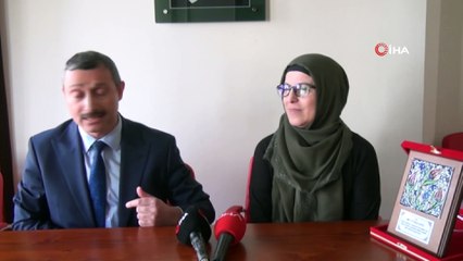 Kitap okuyarak kanseri yendi, 'sıra dışı okur' seçildi