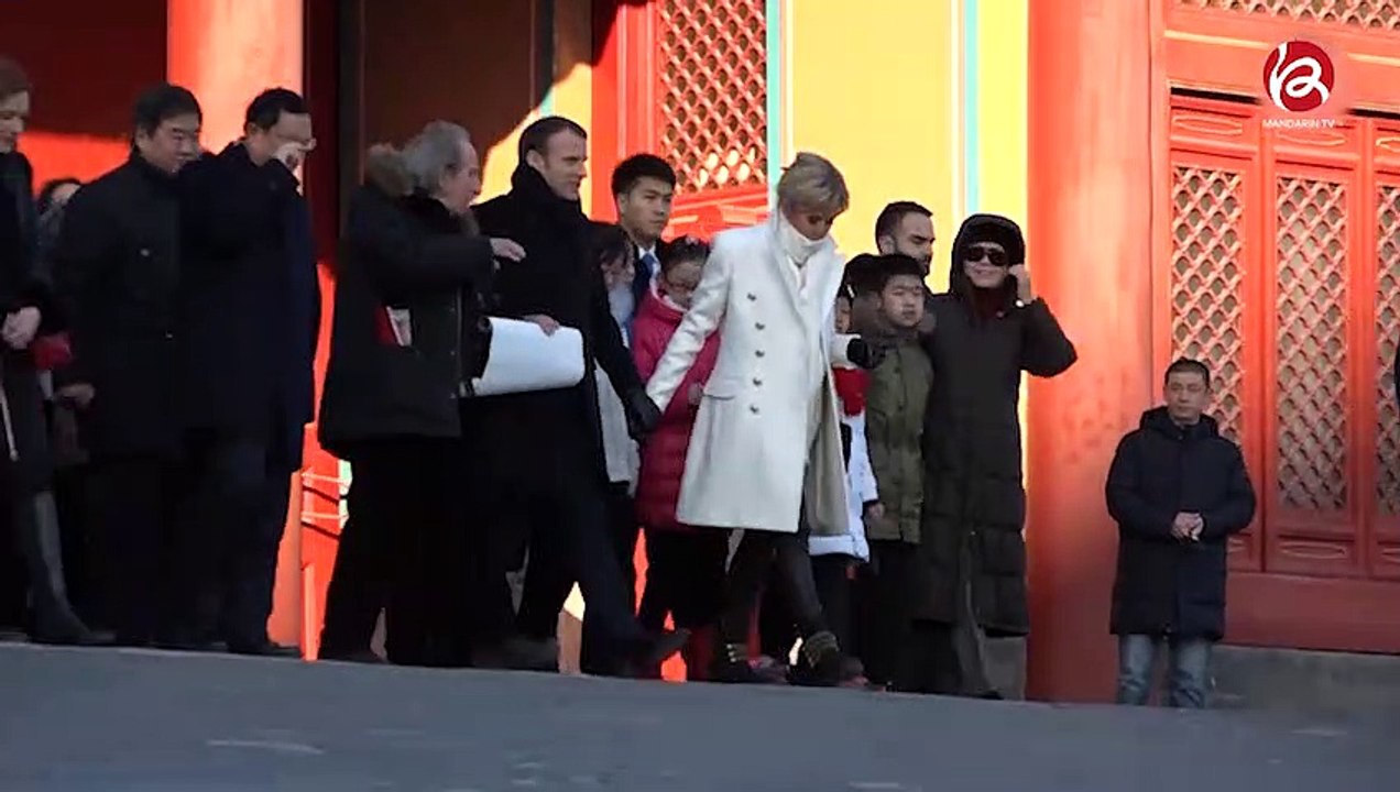 习近平主席抵达巴黎正式展开对法国国事访问