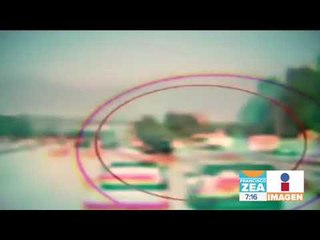 Autobús gira fuera de control en autopista y se estrella | Noticias con Zea