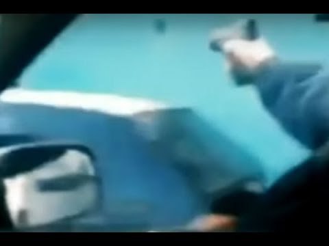Sujetos disparan desde coche contra domicilio, y lo graban con celular | Noticias con Zea