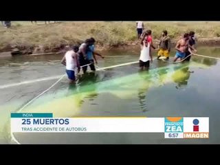 Tải video: 25 personas mueren en autobús que cayó a canal de agua | Noticias con Zea