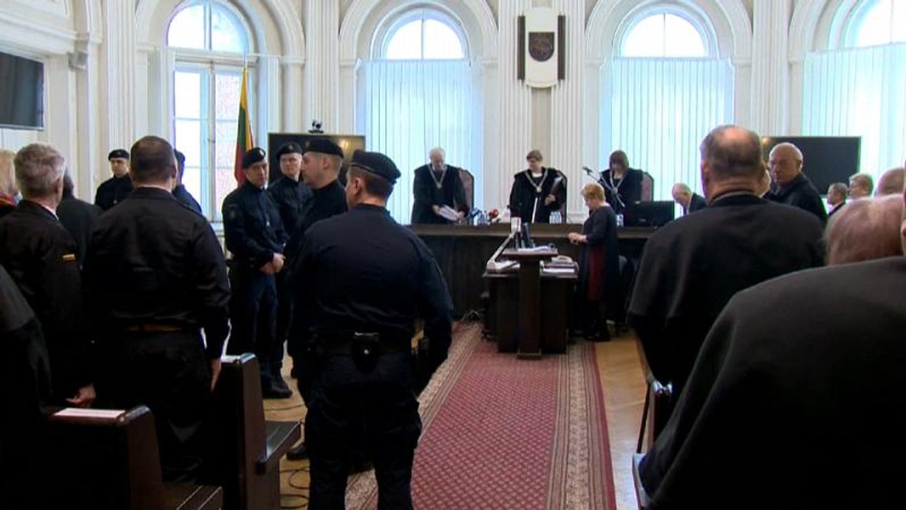 Lituania: condannato ex ministro della Difesa Urss per crimini di guerra