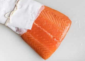 Get Schooled: How to Buy the Best Salmon at the Grocery Store