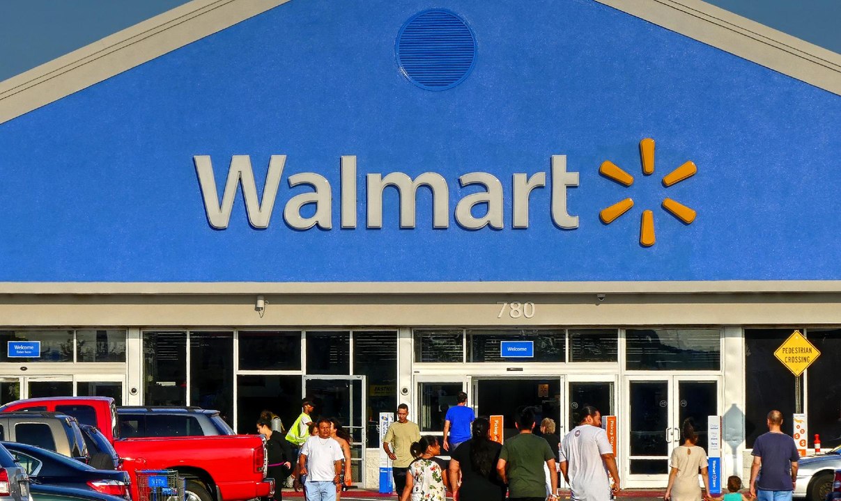 Walmart and Sam’s Club Are Making All of Their Plastic Bags Recyclable