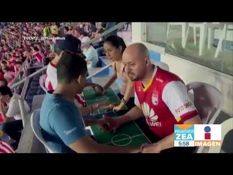 ¡Extraordinario! Narran partidos para gente ciega en Colombia | Noticias con Francisco Zea