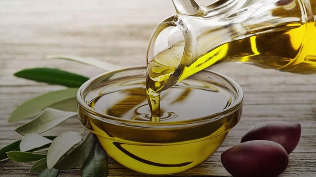 5 Big Mistakes You’re Probably Making With Olive Oil