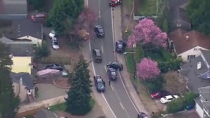 SEATTLE SHOOTING - POLICE 4 PEOPLE SHOT
