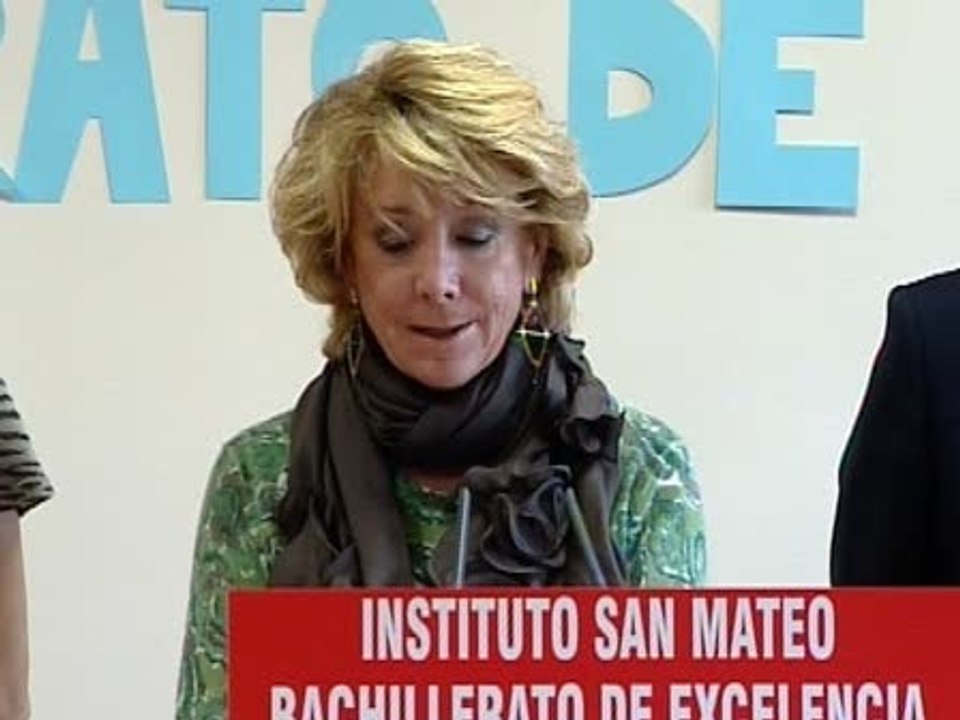 Aguirre dice que la sociedad depende de que los alumnos aprovechen su formación