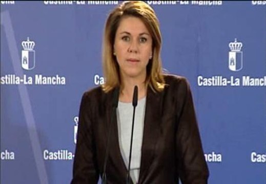 Recorte a funcionarios y reducción de interinos, claves del tijeretazo de Cospedal