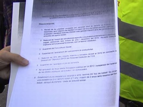 Sindicatos tachan los recortes de golpe de estado