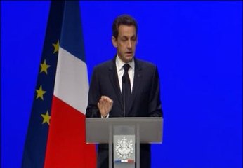 Sarkozy apuesta por refundar Europa junto a Alemania