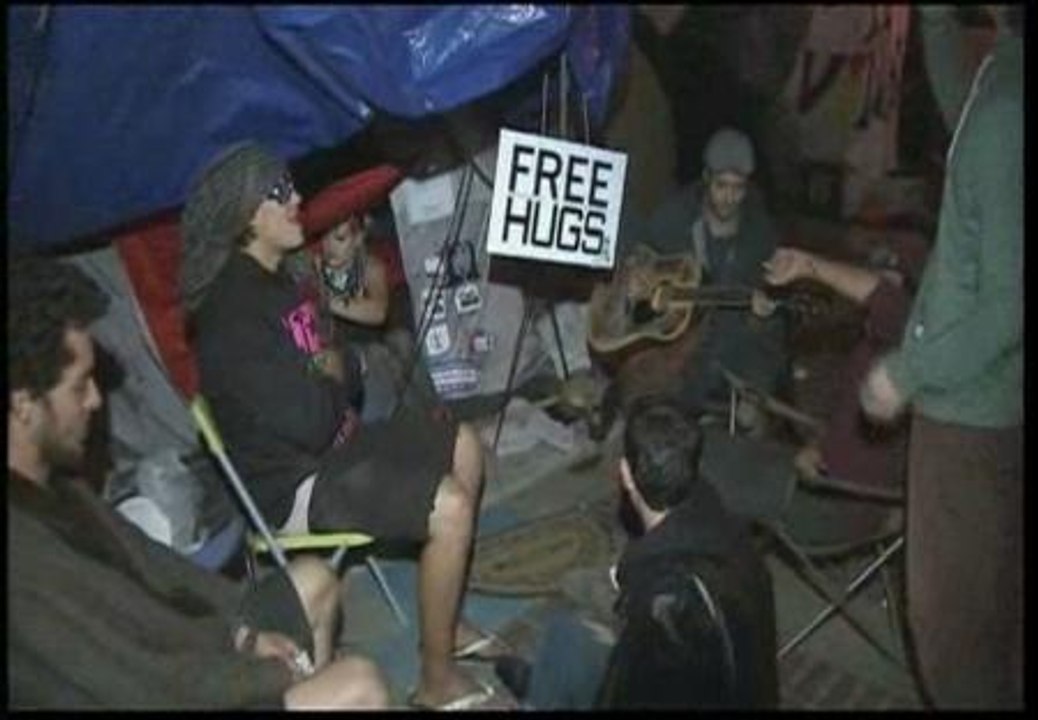 El movimiento 'Ocupa Los Ángeles' resiste al último intento de desalojo