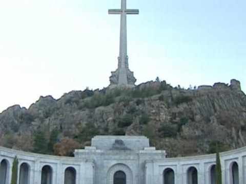 Exhumación de restos de Franco a debate