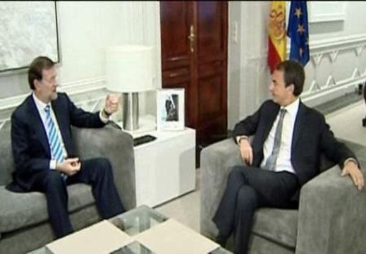 Rajoy y Zapatero se reúnen para analizar la grave situación económica de España