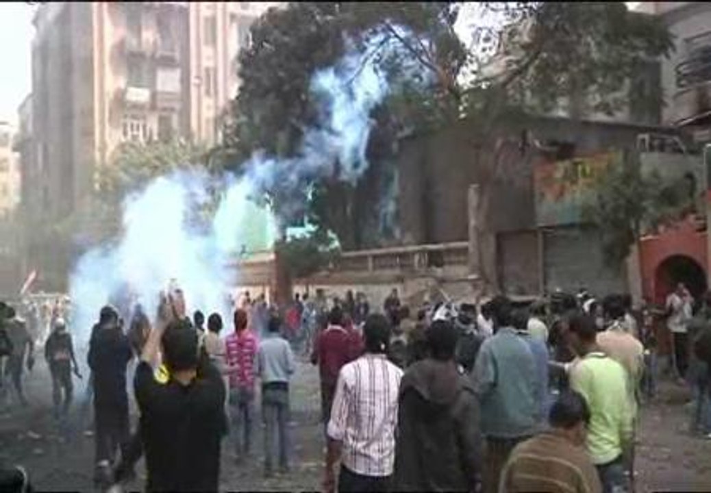 Siguen los enfrentamientos en las calles cairotas