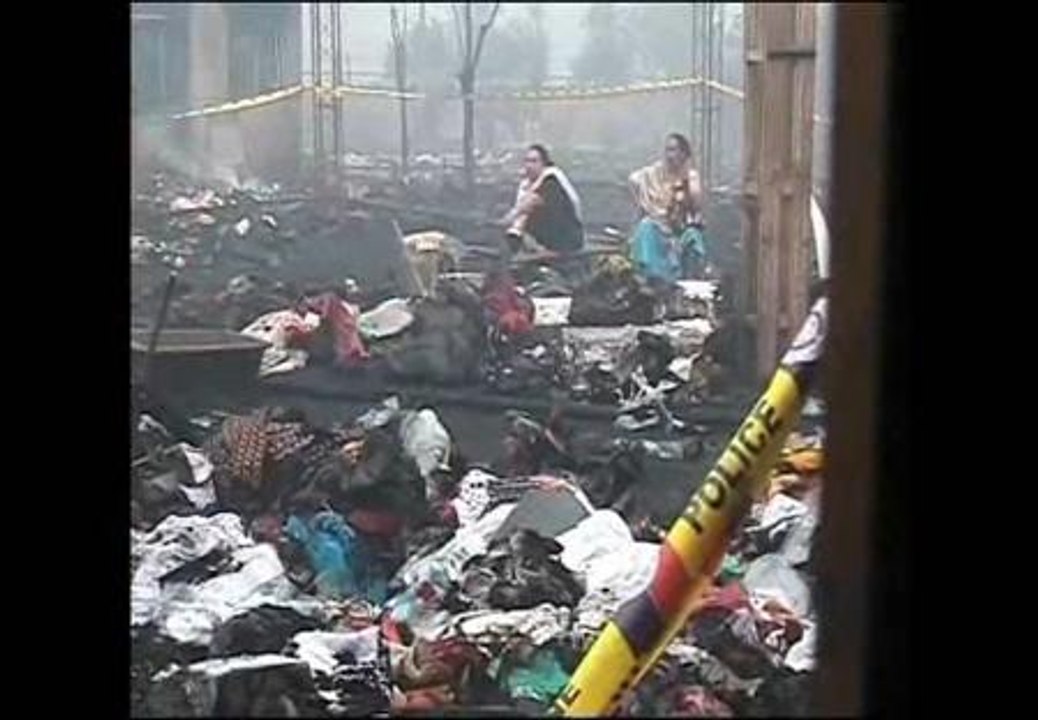 Al menos 14 personas mueren y otras 33 resultan heridas en un incendio en la India