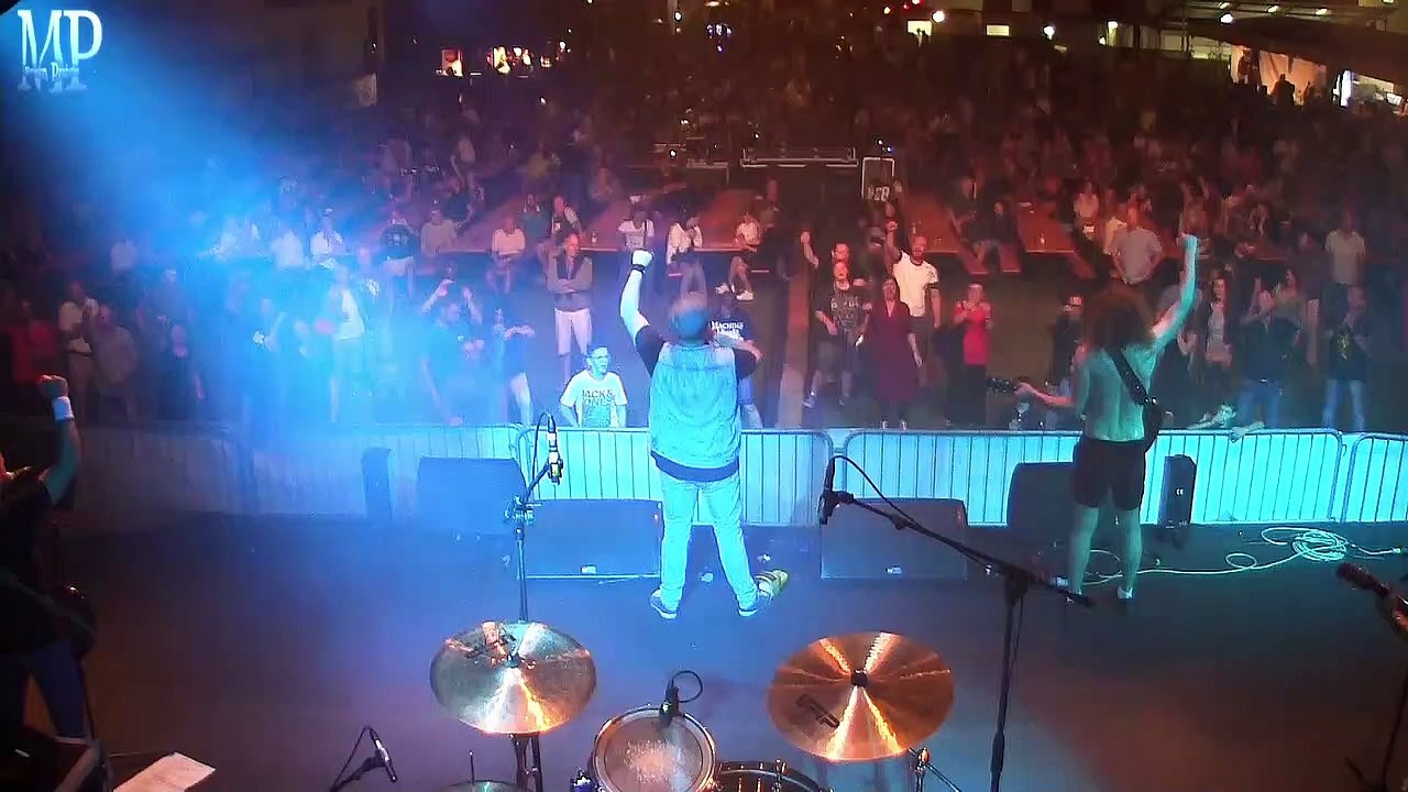 AC/DC Tribute, AC/DI - T.N.T.