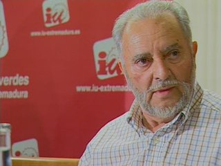 Anguita apoya la decisión de IU en Extremadura