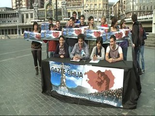 Jóvenes de Amaiur apelan a España y a Francia