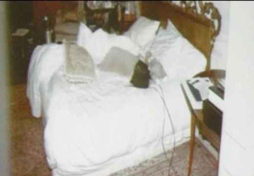 Subastan la cama donde murió Michael Jackson