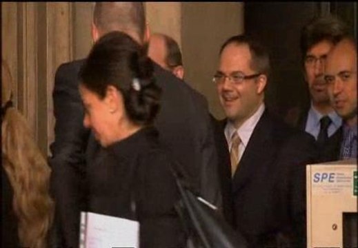 Los inspectores de la Unión Europea comienzan a supervisar las reformas de Berlusconi