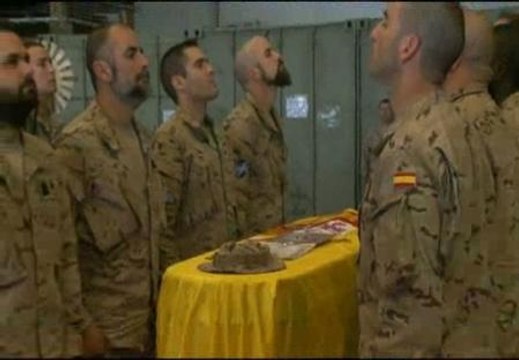 El cuerpo del sargento Moya viaja hoy hacia España