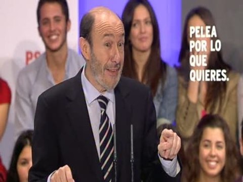 Rubalcaba: Mientras Rajoy calla, Aznar habla