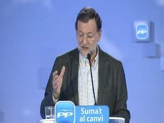 Rajoy: "Su campaña consiste en hablar de mí"
