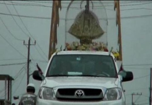 La Virgen del Cobre en la calle