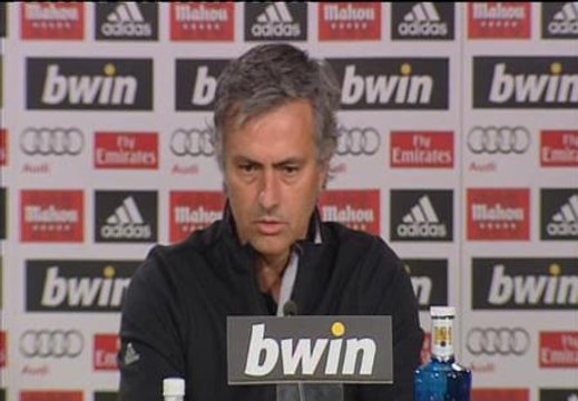Mourinho: Quiero dar las gracias a los pocos que animan