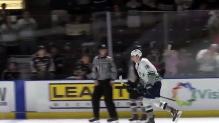 Highlights: Giants (3) at Thunderbirds (4)