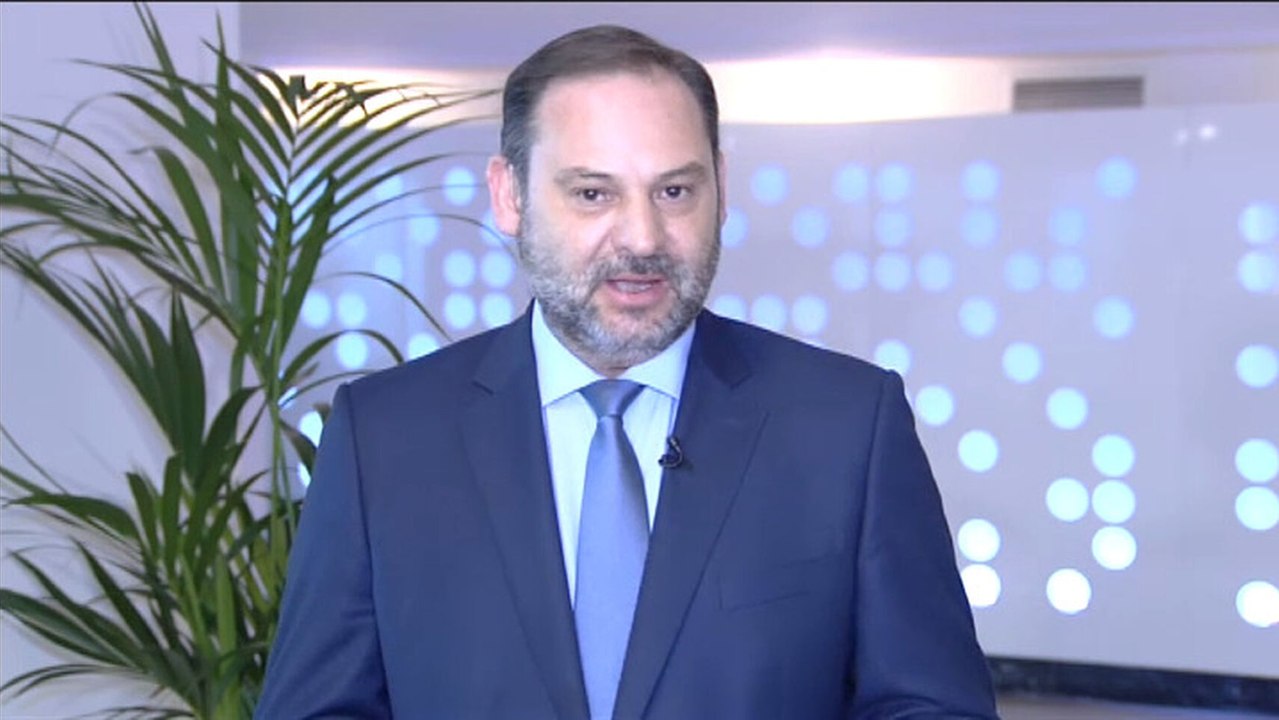 Ábalos califica de "inapropiadas" las declaraciones de Iceta sobre la independencia de Cataluña