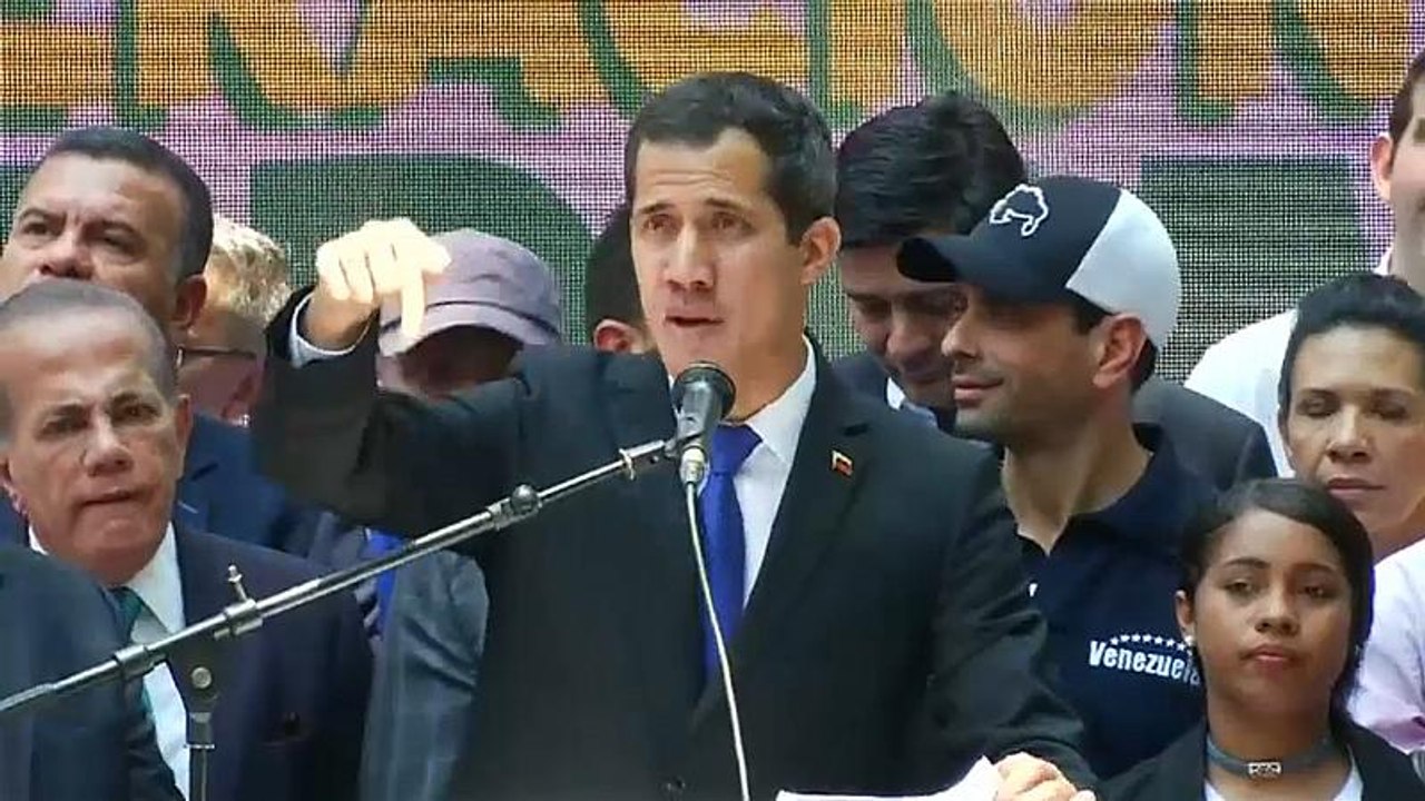 Las autoridades inhabilitan a Guaidó para cargos públicos por 15 años
