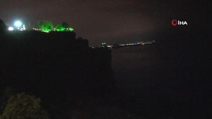 Antalya'da Falezlerden Düşen Genç Kız Hayatını Kaybetti