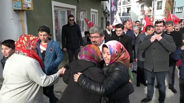 AK Parti'den Cumhuriyet ve İstiklal Mahallesi'nde gövde gösterisi