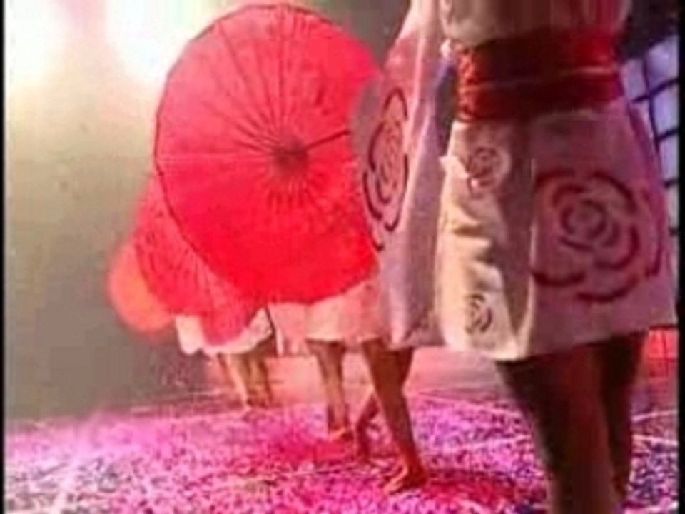 Mua hoa anh dao-Cam Ly(7)