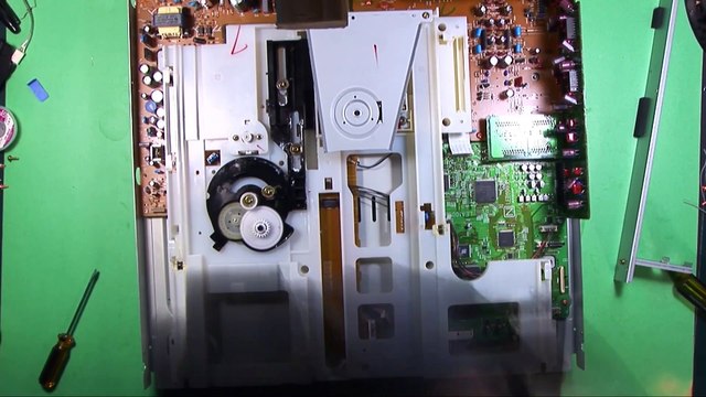 Thriftstore JVC 7 Disc CD/DVD player repair - Edited Version
