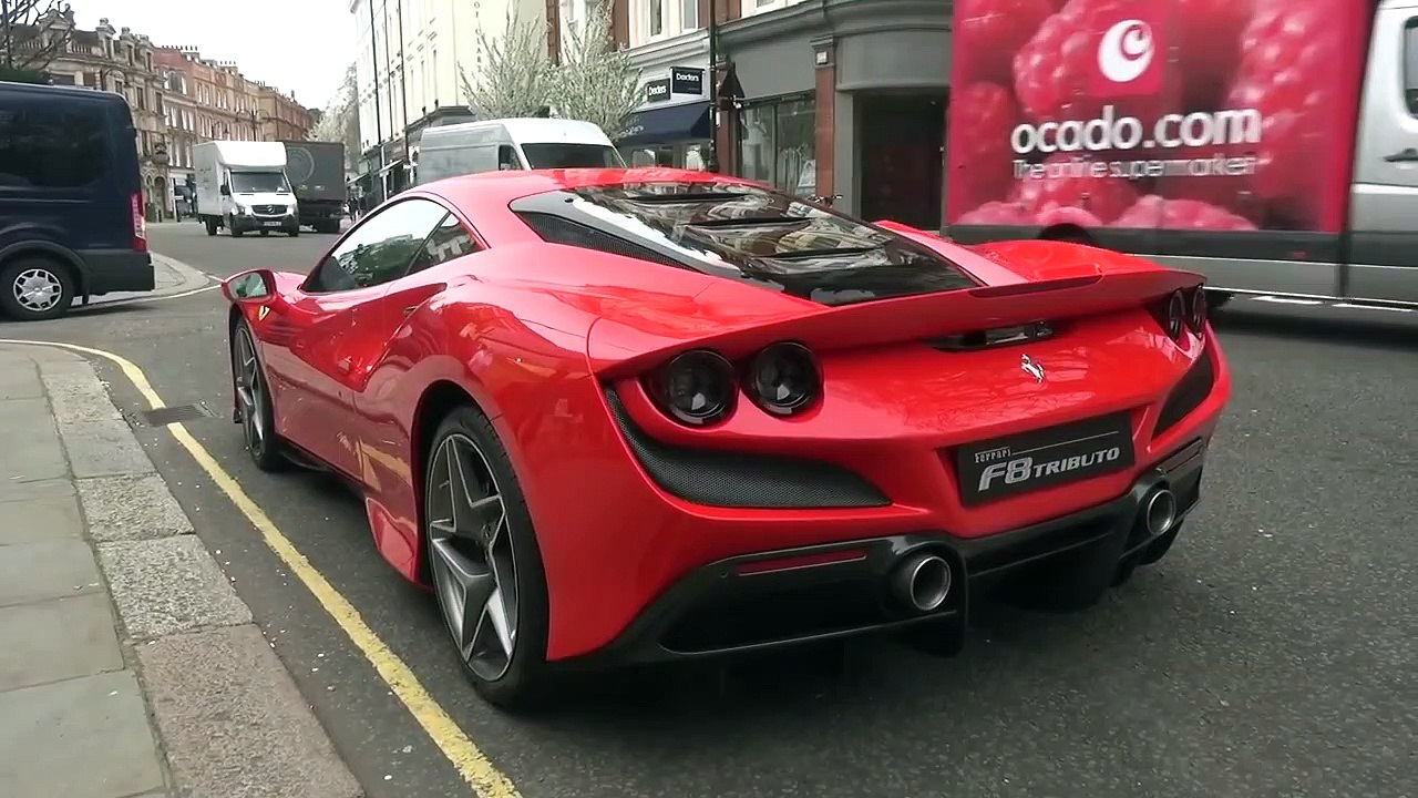 Đây là sức hút của siêu xe Ferrari F8 Tributo khi lần đầu tiên đặt chân đến Anh