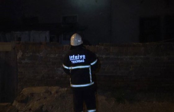 Sigara İçerken Uykuya Dalınca, Çıkan Yangında Öldü