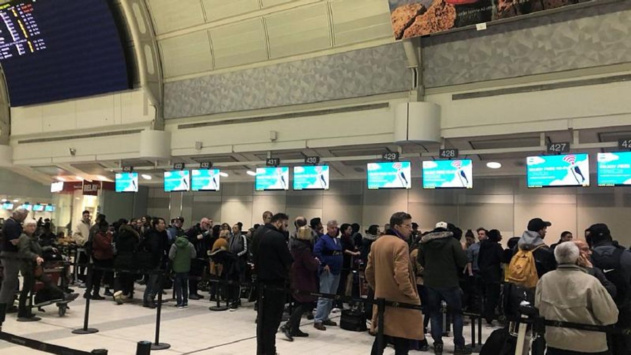 Quiebra la aerolínea islandesa WOW