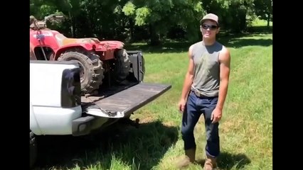 Unload and Load Fails & Wins _ How You Should Not Unload Your Vehicle