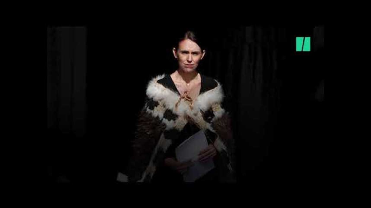 Christchurch: Jacinda Ardern ovationnée pendant l'hommage aux victimes