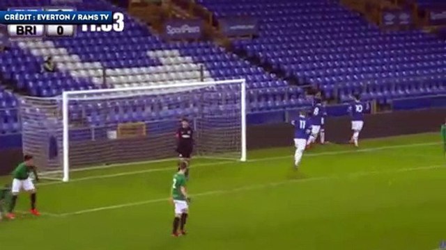 Ellis Simms, le nouveau serial buteur d'Everton