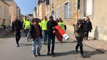 Les Gilets jaunes ont manifesté à Precigné et devant l’usine Alsetex