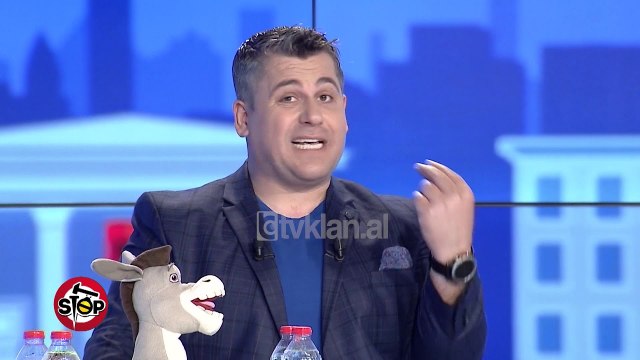 Stop - Gjakove, endet 13 vjet per nje vend pune, Stop zgjidh problemin e mesueses! (22 mars 2019)