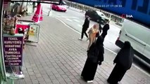 Adana'da tesettürlü kadınlara çirkin saldırı kamerada