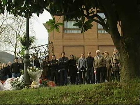 Los familiares de Uría vuelven a concentrarse