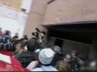 Retenido, por no pagar a sus trabajadores